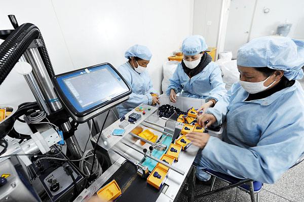 青海用现代科技促进藏医药产业加快发展