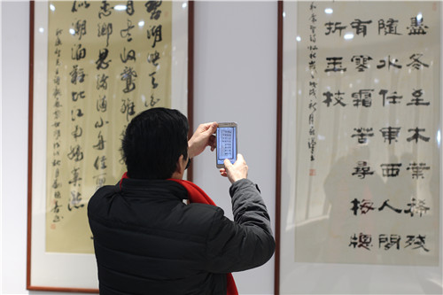 退之非退——耿广智诗词名家书画邀请展在郑州文博城开幕
