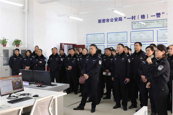 南召公安局赴新密学习“一村一警”工作
