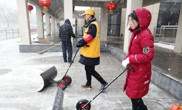 受降雪影响郑州铁路客流连续高位运营 加开8趟省内高铁