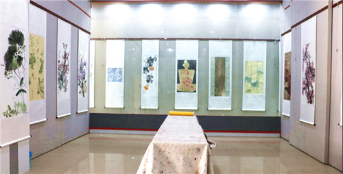 河南、湖南株洲花鸟画精品巡回联展在河南大观美术馆举行