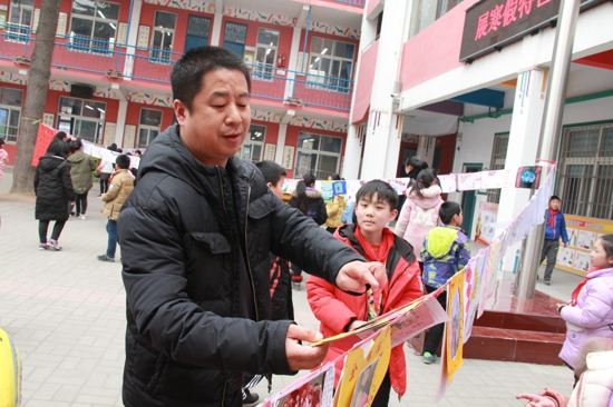 过快乐寒假，展作业风采——郑州市闫垌小学开展优秀寒假作业展评