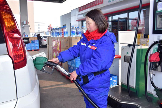 国内成品油价格迎来“四连涨” 柴油每吨提高260元