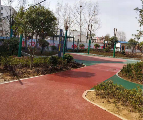 内乡县湍东镇: 修建游园增绿色，提升环境美乡村