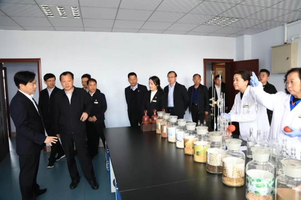 河南省副省长刘伟：打造好彩陶坊天时高端品牌，做好豫酒振兴领头羊！